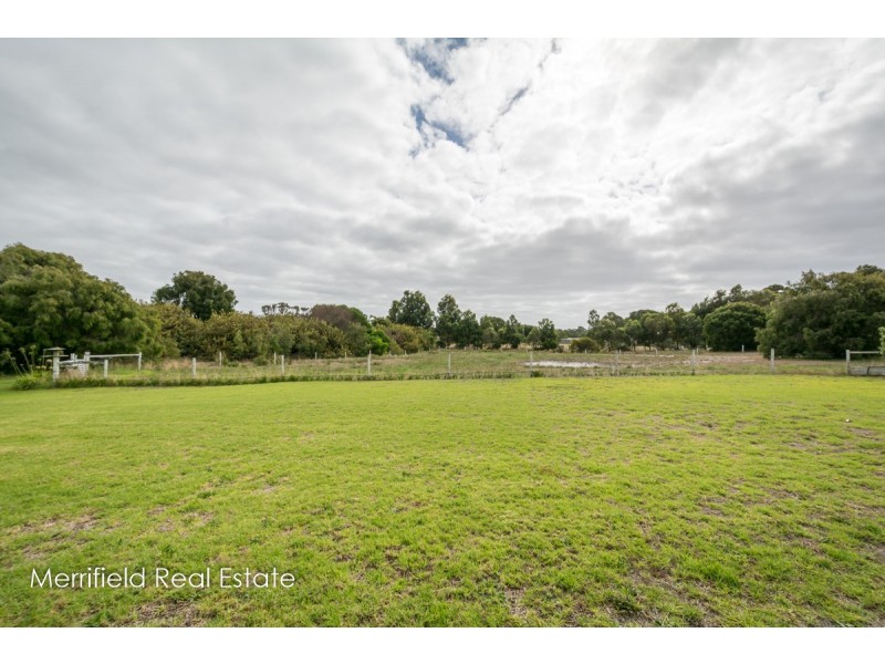 96 Home Road, Robinson WA 6330