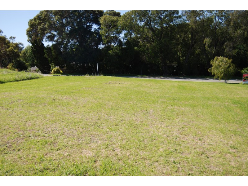 Lot 661,  Greyhound Circle, Gledhow WA 6330