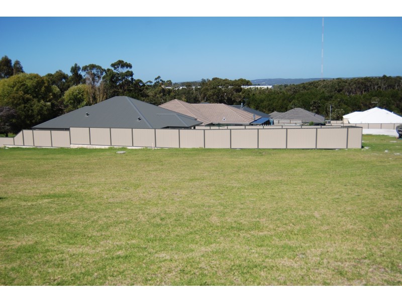 Lot 663,  Greyhound Circle, Gledhow WA 6330