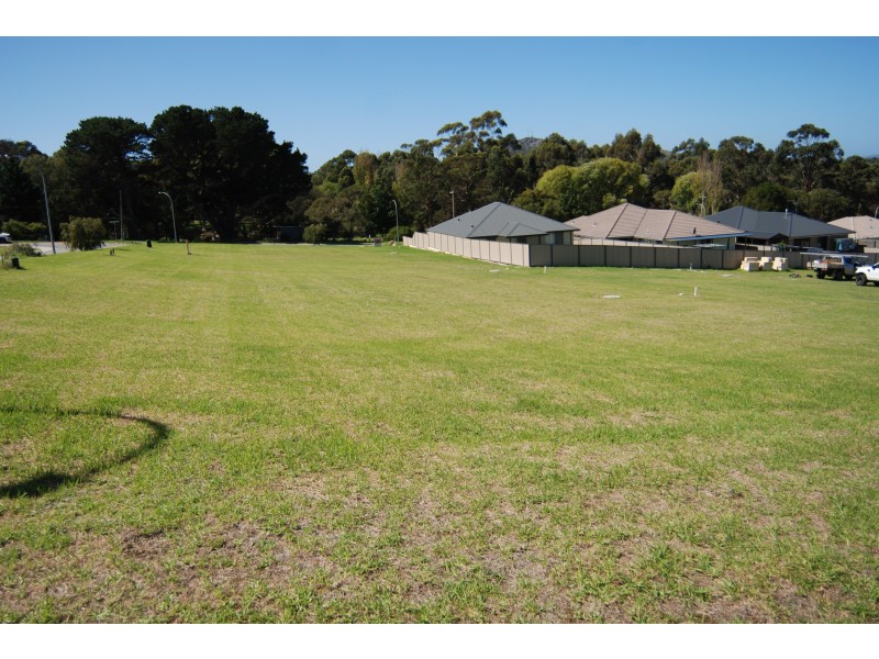 Lot 665,  Greyhound Circle, Gledhow WA 6330