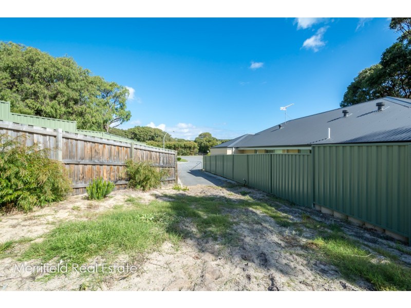 7 Finch Court, Little Grove WA 6330