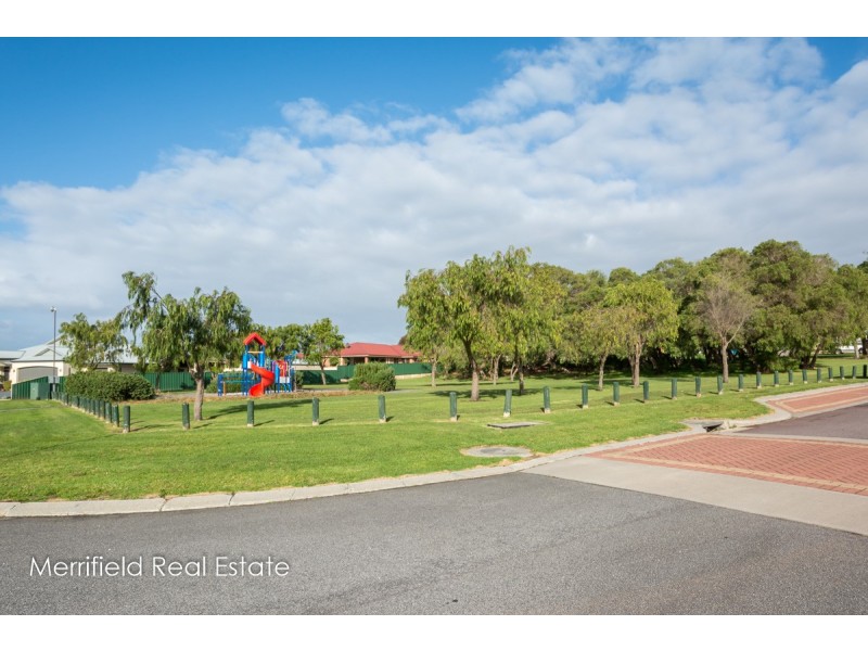 18 Pluto Rise, Mckail WA 6330