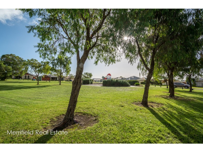 18 Pluto Rise, Mckail WA 6330