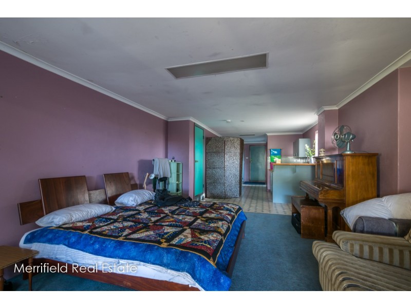 13 Victoria Street, Mount Melville WA 6330