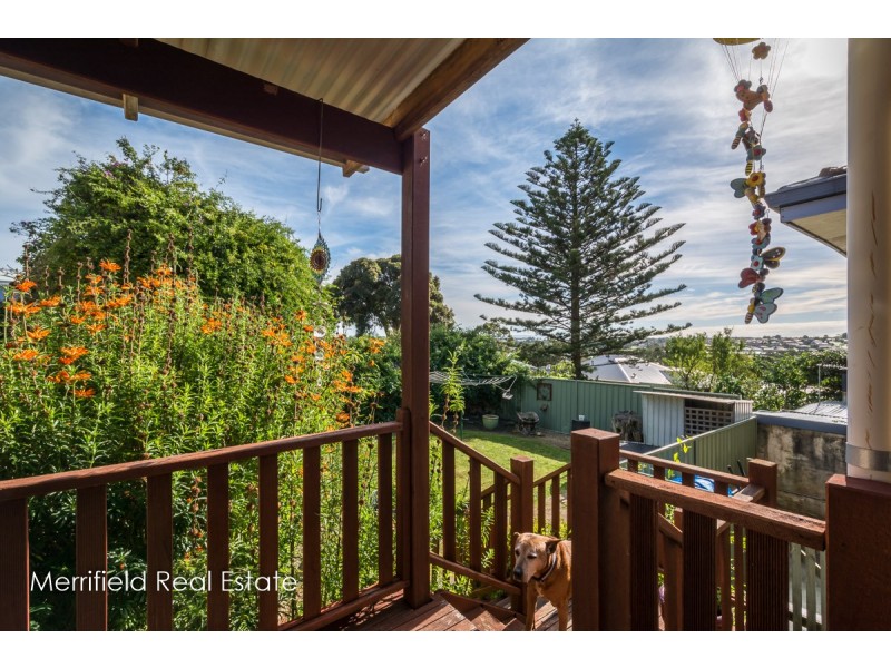 13 Victoria Street, Mount Melville WA 6330