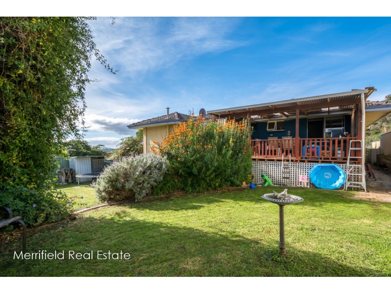 13 Victoria Street, Mount Melville WA 6330