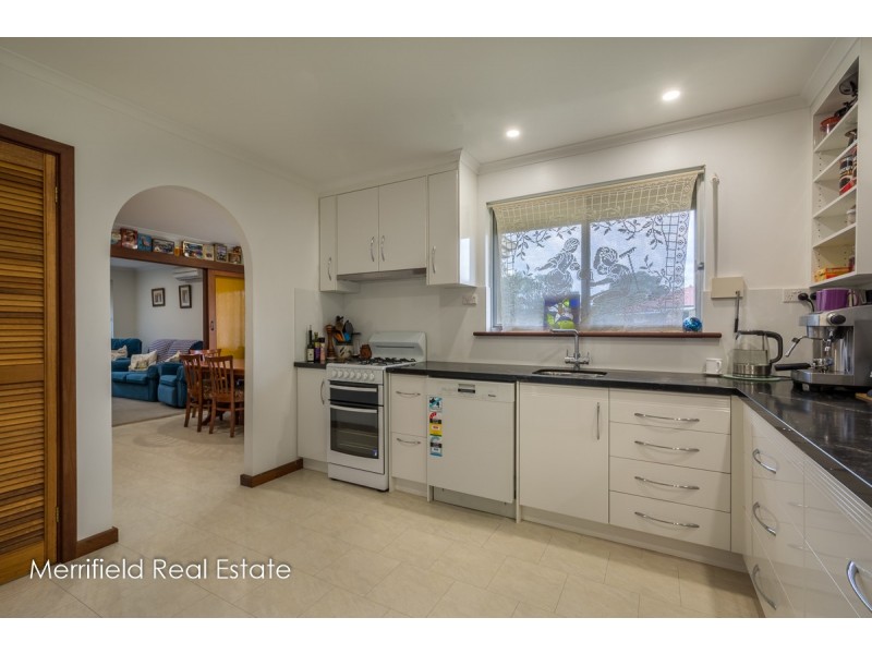 651 Frenchman Bay Road, Little Grove WA 6330