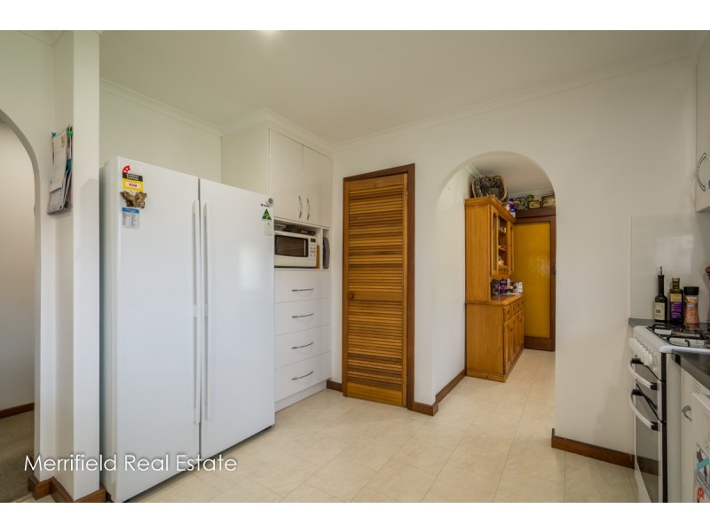 651 Frenchman Bay Road, Little Grove WA 6330