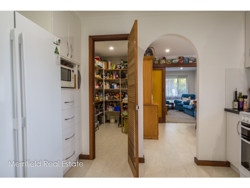 651 Frenchman Bay Road, Little Grove WA 6330