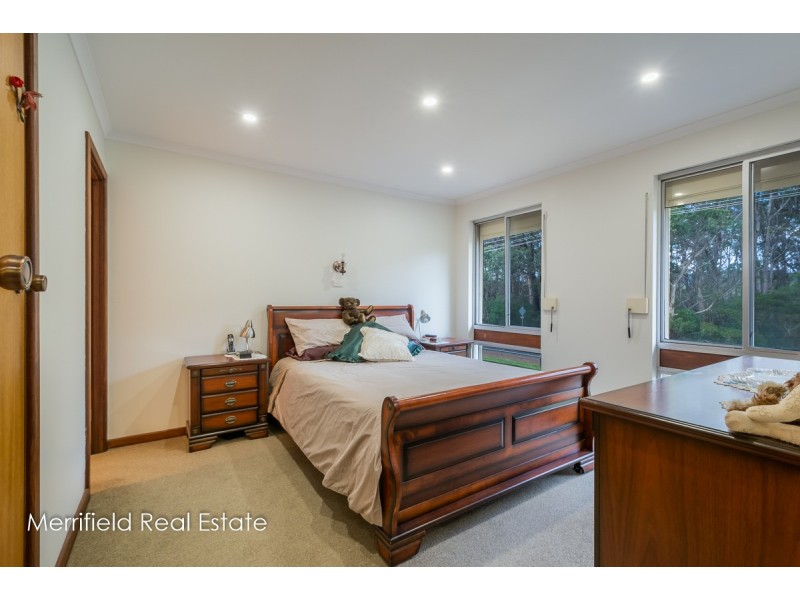 651 Frenchman Bay Road, Little Grove WA 6330