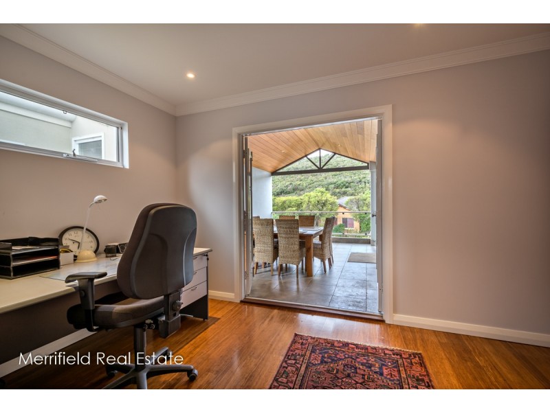 11 Barnett Street, Middleton Beach WA 6330