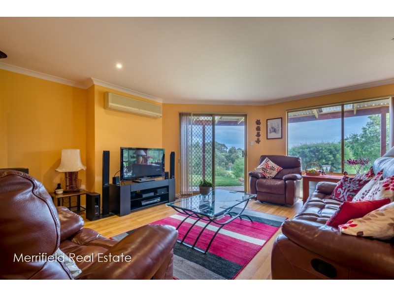 21 Hyde Court, Lower King WA 6330