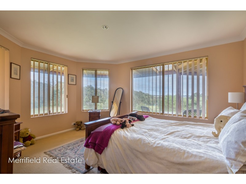 21 Hyde Court, Lower King WA 6330