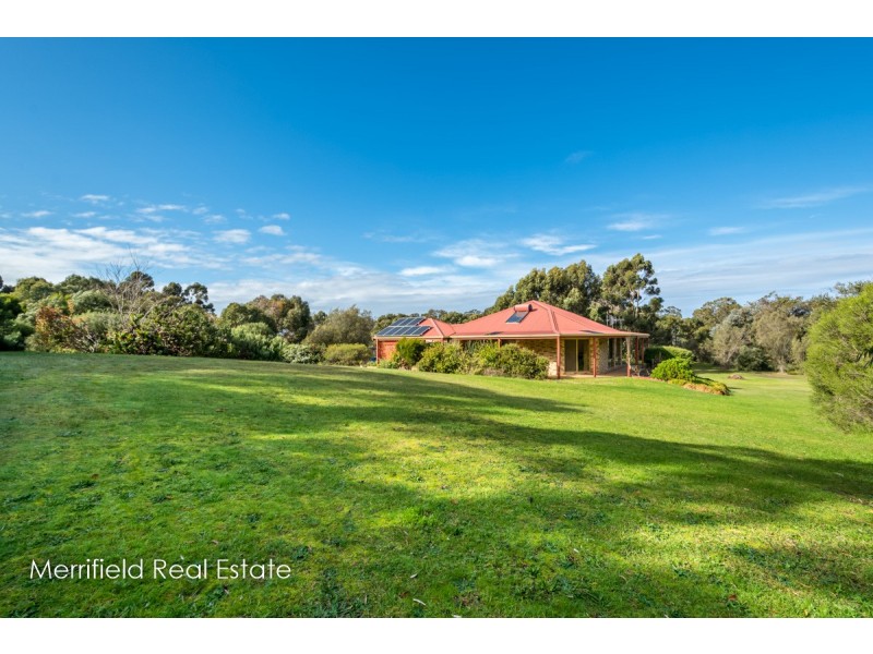 21 Hyde Court, Lower King WA 6330