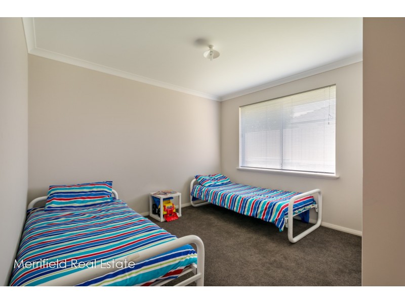 16 Mears Road, Yakamia WA 6330