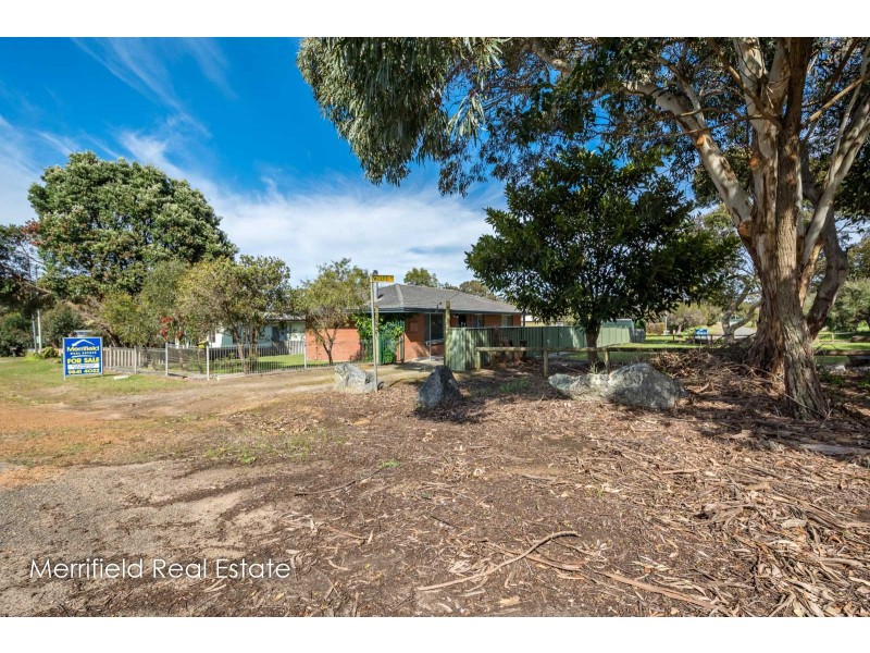 16 Wolfe Road, Gledhow WA 6330