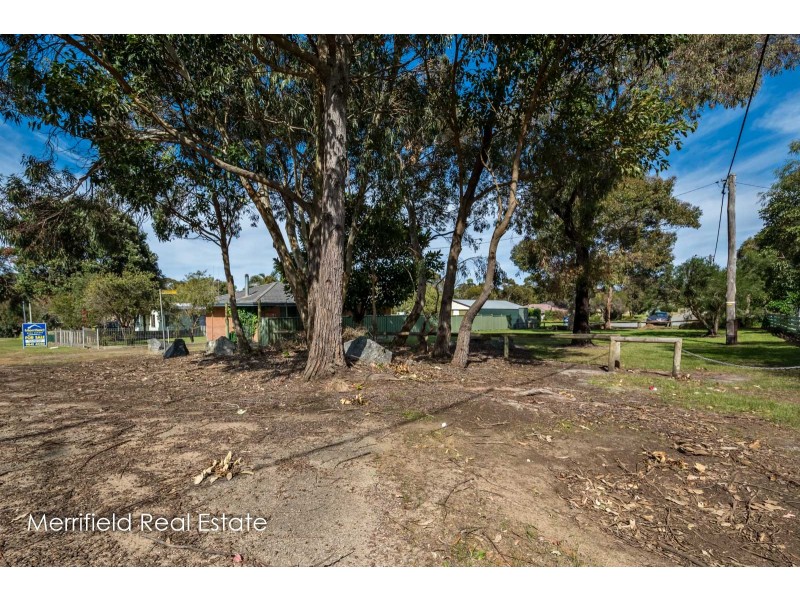 16 Wolfe Road, Gledhow WA 6330