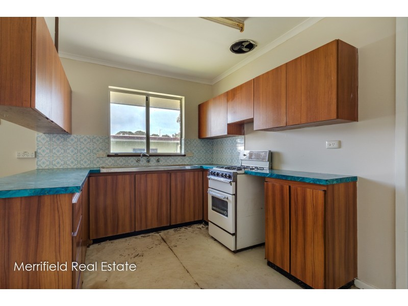 16 Wolfe Road, Gledhow WA 6330
