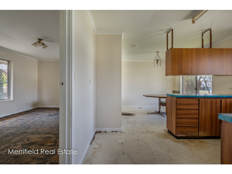 16 Wolfe Road, Gledhow WA 6330