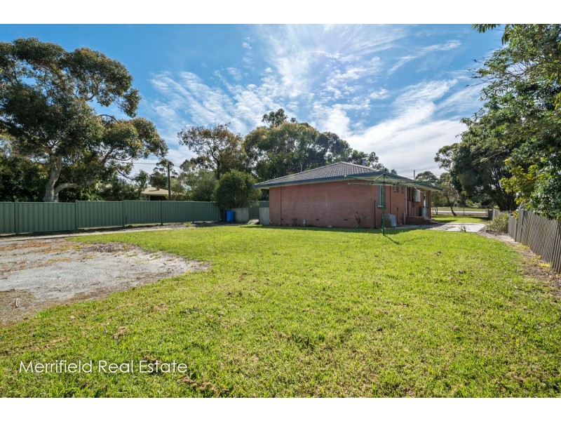 16 Wolfe Road, Gledhow WA 6330