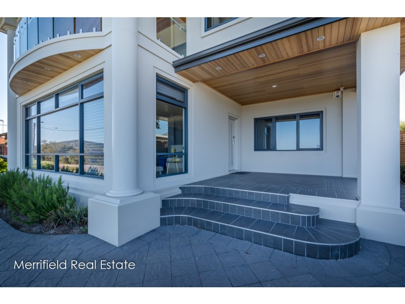 13 Tomlinson Crescent, Spencer Park WA 6330