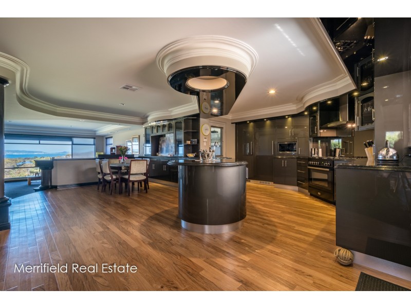 13 Tomlinson Crescent, Spencer Park WA 6330