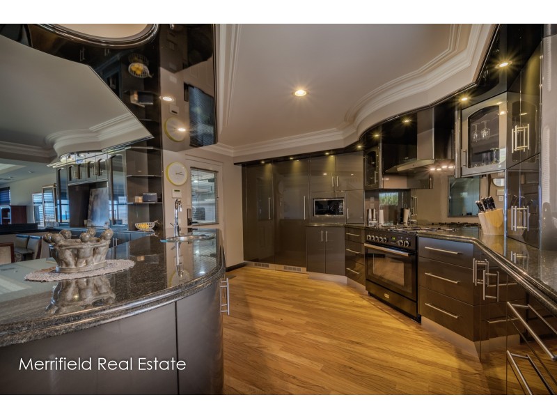 13 Tomlinson Crescent, Spencer Park WA 6330