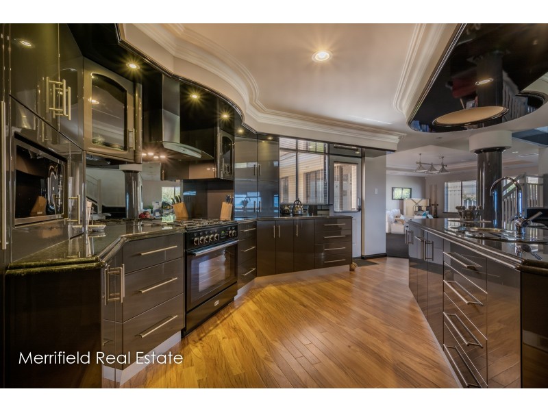 13 Tomlinson Crescent, Spencer Park WA 6330