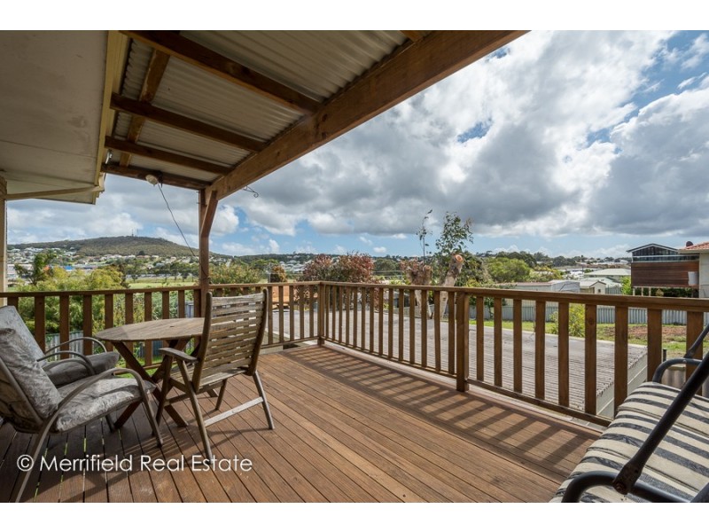 3 Ardeana Crescent, Yakamia WA 6330
