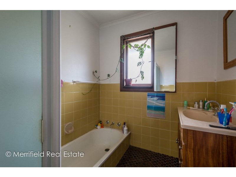 3 Ardeana Crescent, Yakamia WA 6330