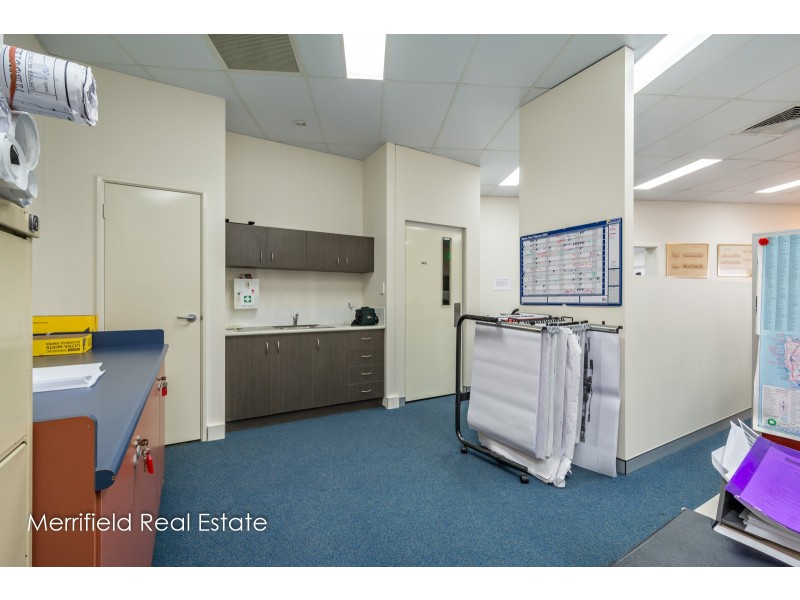 1 & 2/2 Barnesby Drive, Yakamia WA 6330