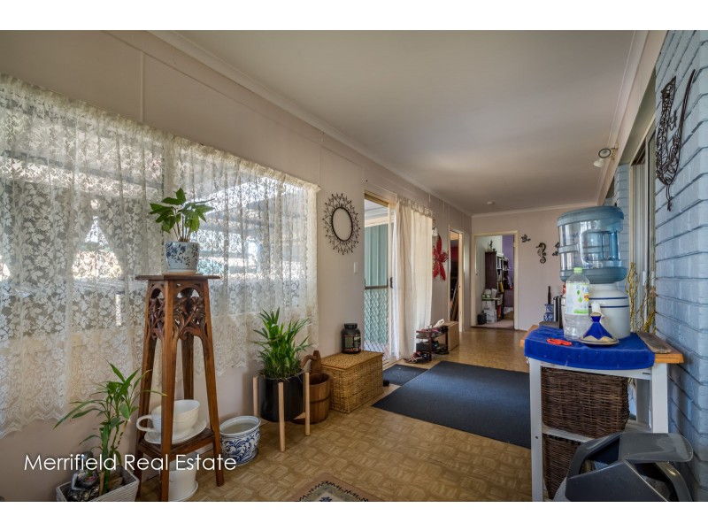 5 Lorenzo Way, Orana WA 6330