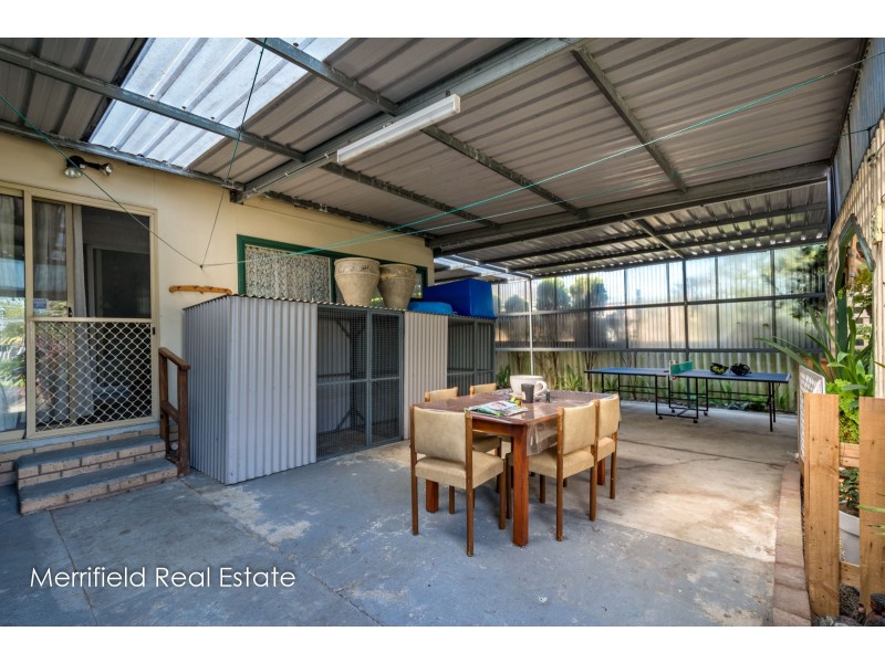 5 Lorenzo Way, Orana WA 6330