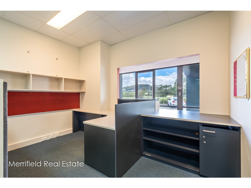 1/2 Barnesby Drive, Yakamia WA 6330