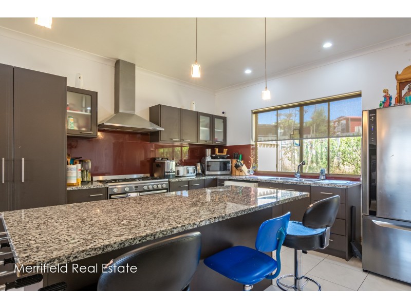 2/43 Wollaston Road, Middleton Beach WA 6330