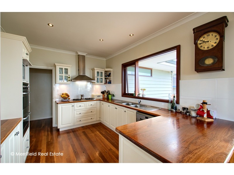 294 Serpentine Road, Mount Melville WA 6330