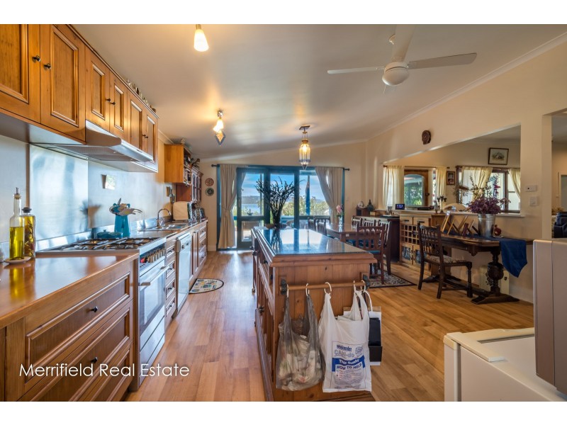 75 The Esplanade, Lower King WA 6330