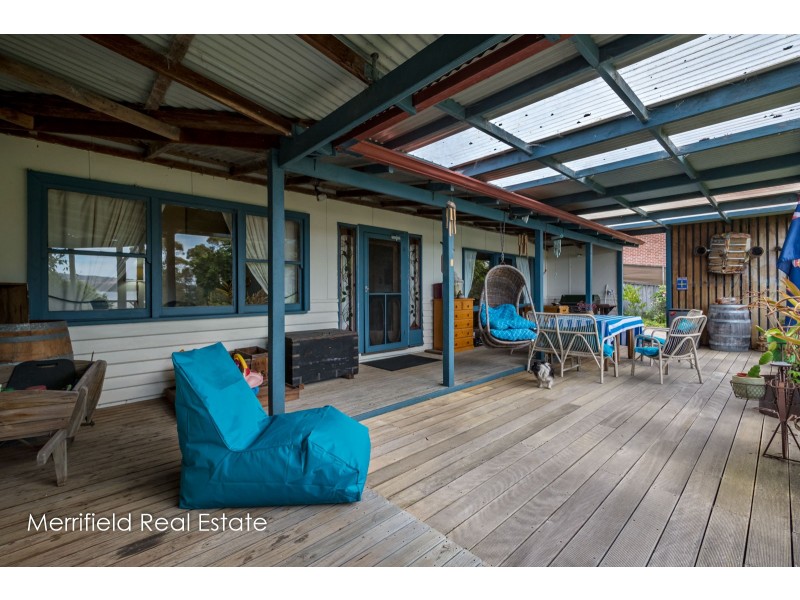 75 The Esplanade, Lower King WA 6330