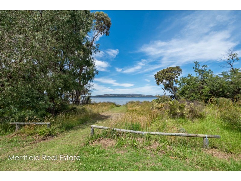 75 The Esplanade, Lower King WA 6330