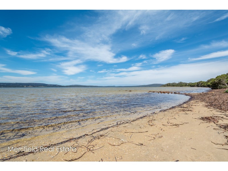 75 The Esplanade, Lower King WA 6330