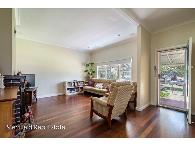 13 Balston Road, Gledhow WA 6330