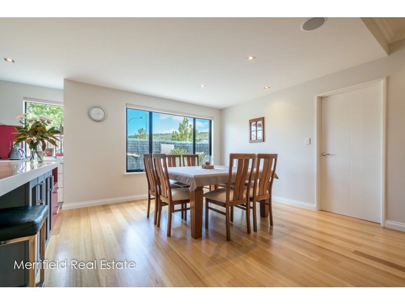 33 Lake Seppings Drive, Mira Mar WA 6330