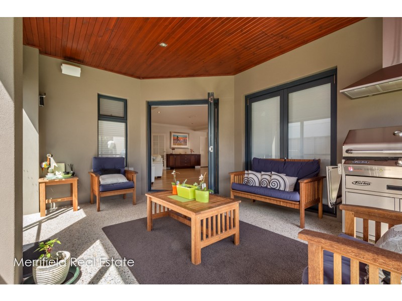 33 Lake Seppings Drive, Mira Mar WA 6330