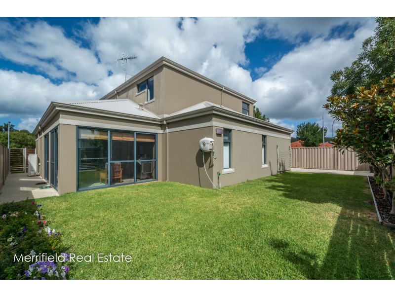 33 Lake Seppings Drive, Mira Mar WA 6330