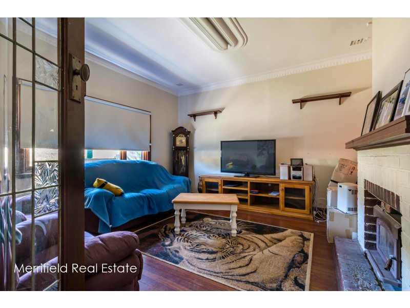 4 Camfield Street, Mount Melville WA 6330