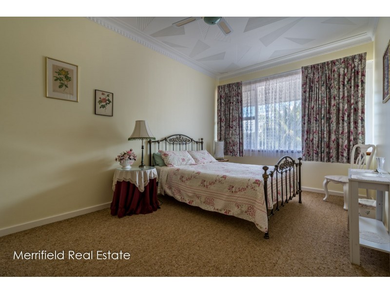 74 Mermaid Avenue, Emu Point WA 6330