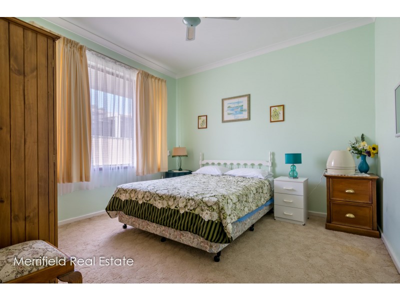 74 Mermaid Avenue, Emu Point WA 6330