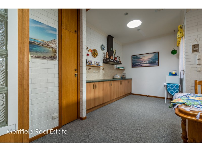 74 Mermaid Avenue, Emu Point WA 6330