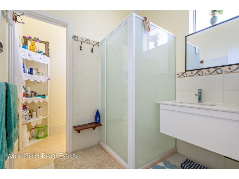 74 Mermaid Avenue, Emu Point WA 6330