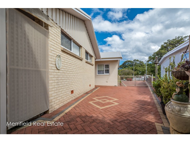 74 Mermaid Avenue, Emu Point WA 6330